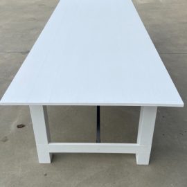 Lge White Farmhouse Table